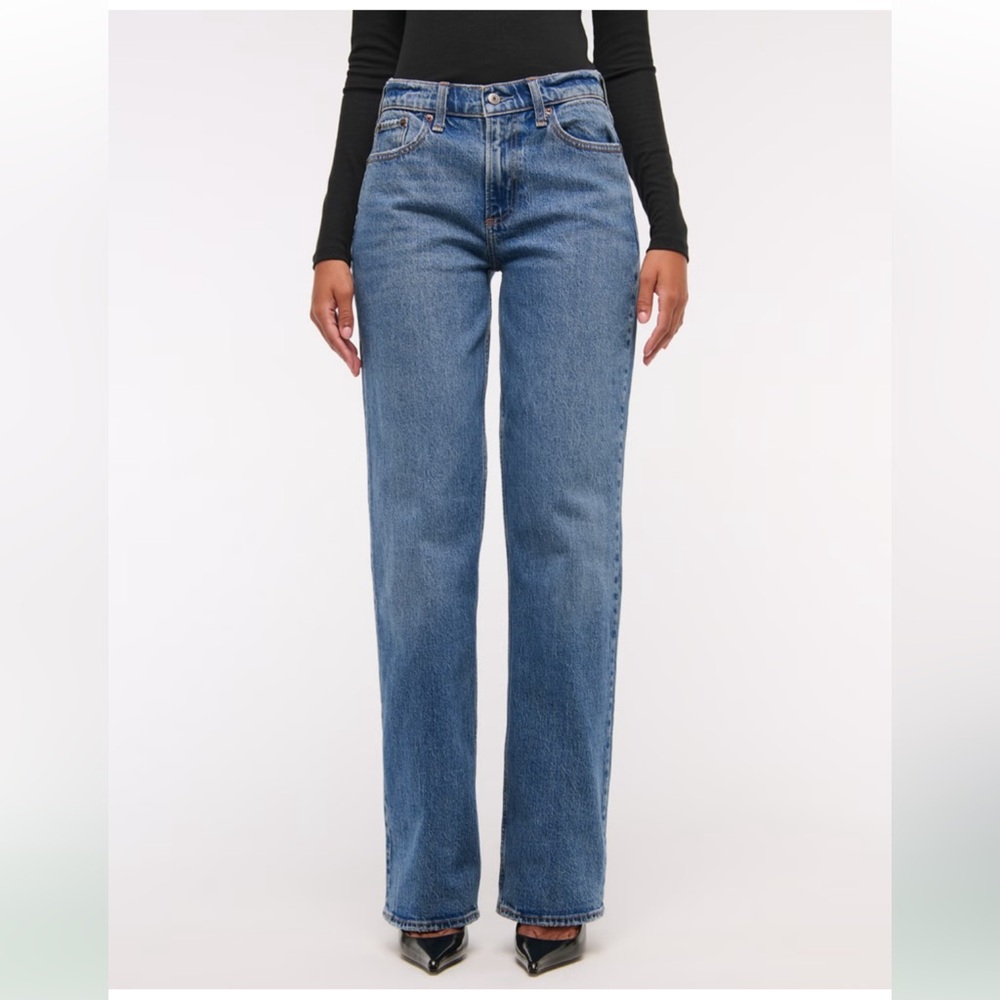 Abercrombie & Fitch Low Rise Baggy Jeans